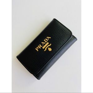 NEW Prada Vitello Leather Keychain Wallet